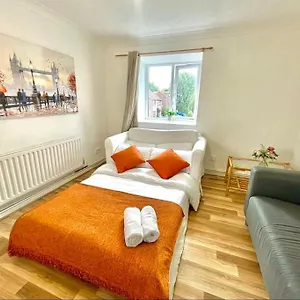 Apartment Privite 2 Bedrooms Flat Canada Water, London